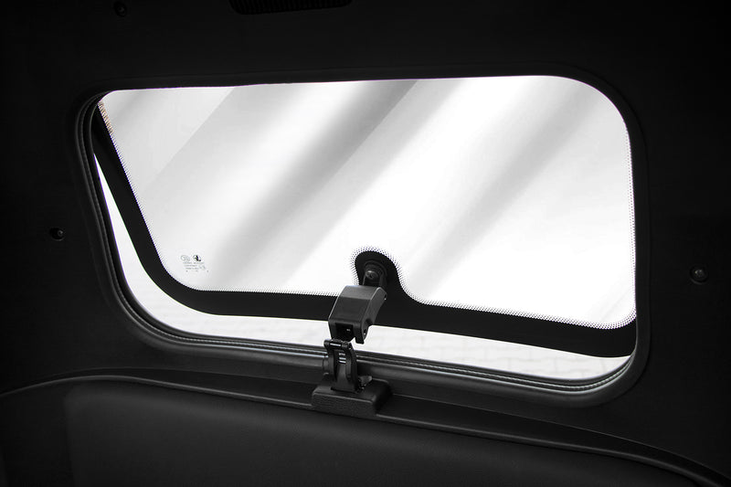 Load image into Gallery viewer, Geco E-GO! eK3 | Rijbewijs Vrij |2 Personen | 7" LCD-display | Glazen schuifdak | Elektrische ramen | Verwarming