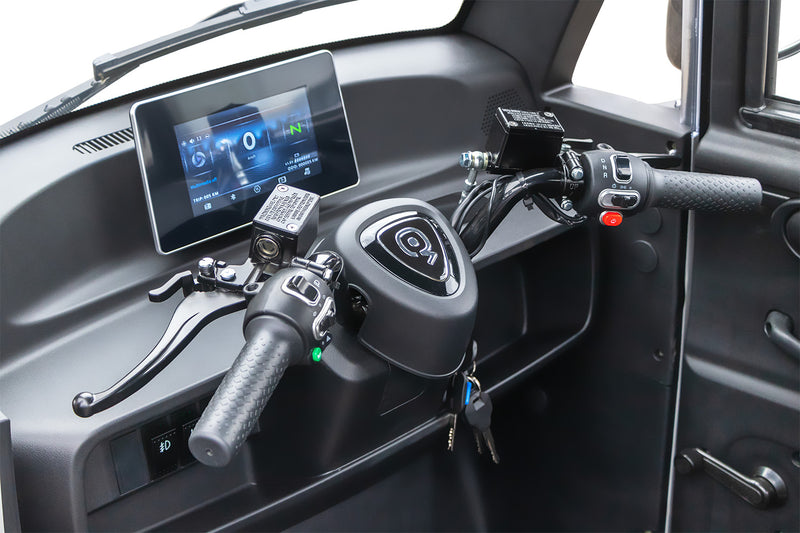 Load image into Gallery viewer, Geco Tiro | Rijbewijs vrij |2 Persoons | LCD-Display | Achteruitrijcamera