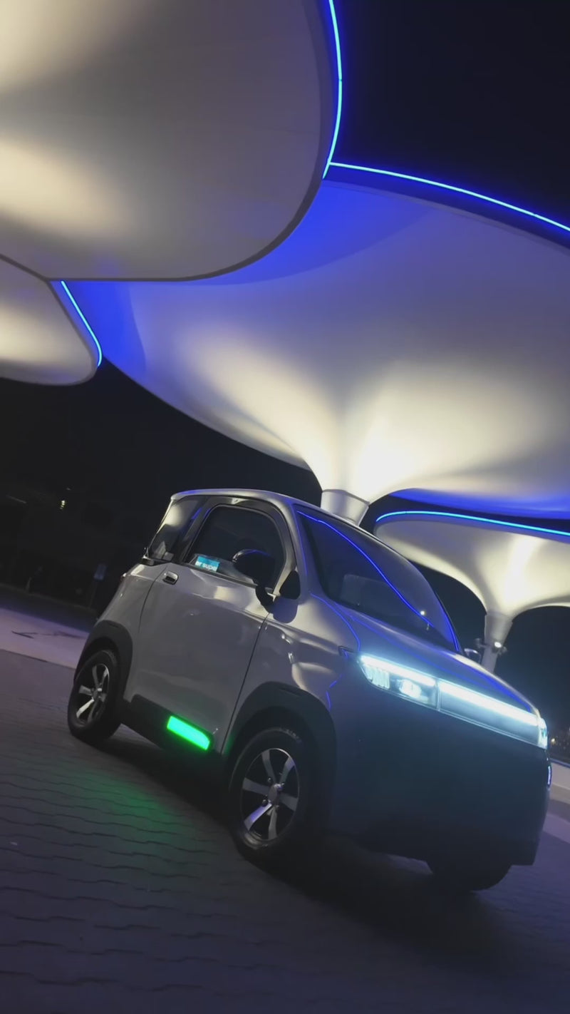 Load and play video in Gallery viewer, NIEUW! Geco Buena U2 | Achteruitrijcamera | Achterklep | Widescreen | Airco